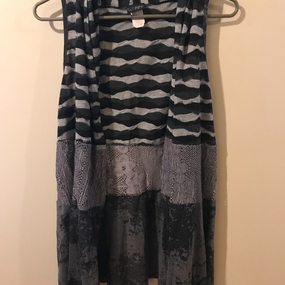 Fashion vest